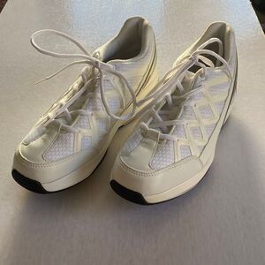 MBT White Walking Shoes Size 10 NWOT